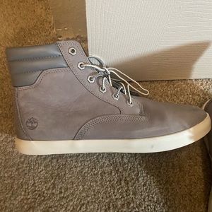 Timberlands (women’s)